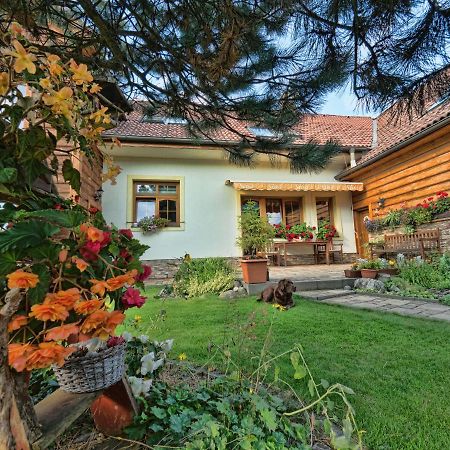 Penzion Sina Pavčina Lehota Extérieur photo